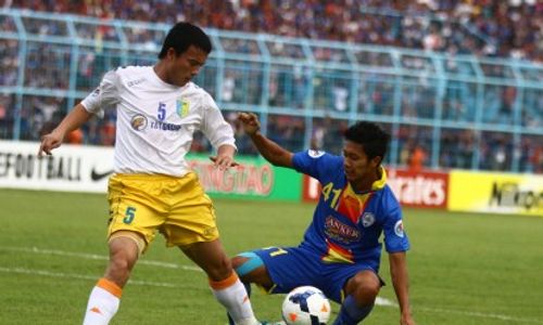 AFC CUP 2014 : Gagal Imbangi Kecepatan Hanoi T&T, Arema Ditekuk 3-1