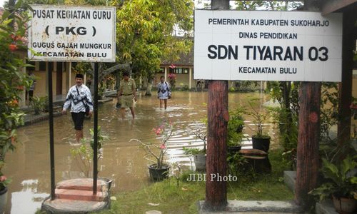 BANJIR SUKOHARJO : Banjir dan Longsor Hantam Bulu Sukoharjo