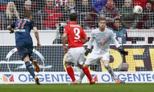 MAINZ 05 VS BAYERN MUNICH, 0-2 : Bawa Pulang Tiga Poin, Die Routen Kian Dekat ke Titel Juara