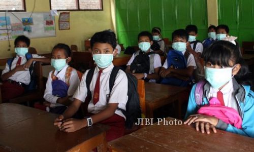 GUNUNG SLAMET SIAGA : BPBD Purbalingga Jamin Stok Masker Cukup