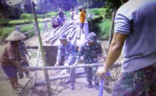 JALAN RUSAK BOYOLALI : Hujan Deras, Jembatan Mojo Andong Ambrol