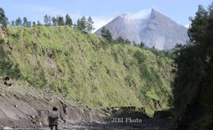 ANCAMAN LAHAR HUJAN : Jutaan Meter Kubik Material Merapi Ngendon di Hulu Kali Woro