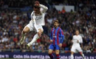 REAL MADRID VS LEVANTE, 3-0 : El Real Kembali Rebut Tahta Klasemen Sementara