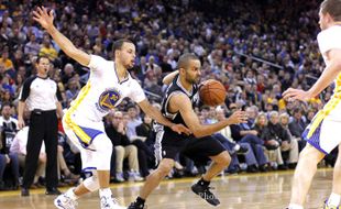 NBA 2015/2016 : Warriors Superior, Hajar Spurs 120-90