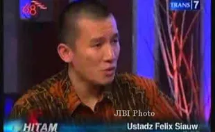  Dicekal Masuk AS, Ustaz Felix Siauw Banjir Dukungan