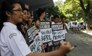 PENGHAPUSAN KELAS AKSELERASI : Sekolah Pemilik Kelas Akselerasi Tolak Kebijakan Kemendikbud