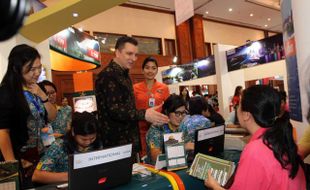 FOTO PAMERAN WISATA PERJALANAN :  Garuda Indonesia Travel Fair 