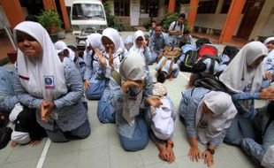 TIPS ASUH ANAK : Mau Anak Sukses? Jadilah Partner Sekolah!