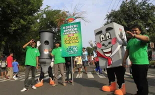 FOTO CAR FREE DAY : Mengajak tidak berkonvoi sepeda motor saat kampanye