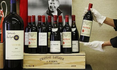 Alex Ferguson Bisa Kantongi Rp57 Miliar dari Lelang Wine