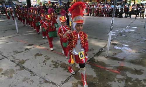 FOTO LOMBA DRUM BAND : 30 TK Ikuti Lomba Drum Band