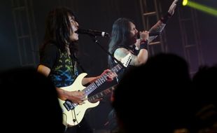 FOTO KONSER SUPER GUITARIST INDONESIA : Ajang Konser 32 Gitaris