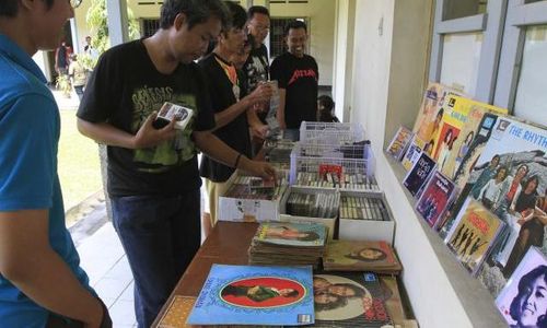 RECORD STORE DAY 2014 : Menyulut Kembali Kejayaan Rilisan Fisik Bisnis Musik