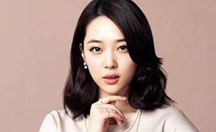 AKTIVITAS FX : Lelah, Sulli Berhenti Sementara dari Fx