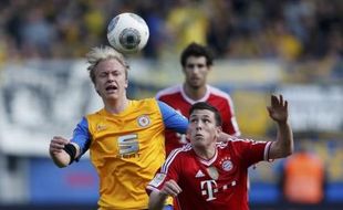 EINTRACH BRAUNSCHWEIG VS BAYERN MUNICH, 0-2 : Lawan Juru Kunci, Die Roten Akhirnya Menang