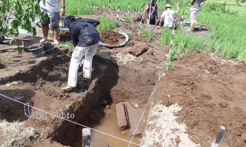 Runtuhan Batu Diduga Candi Ditemukan di Sleman