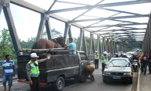 Gara-Gara Pikap Mogok, Jalur Wonogiri-Solo Macet 2 Jam