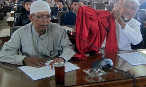 PENEGAKAN HUKUM  : Belasan Aktivis Tim Pencari Fakta Ngudarasa ke Dewan Solo