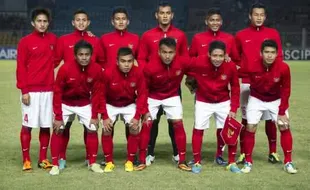 TIMNAS U-19 INDONESIA VS YAMAN : Babak I, Gol Spektakuler Tim Garuda Unggul 2-0