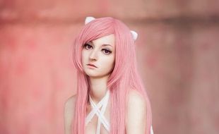 Tiru Anime Jepang, Cosplay Ini Nyaris Tanpa Busana!