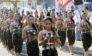 HUT SRAGEN : Hari Ini Seluruh Elemen Masyarakat Berpesta