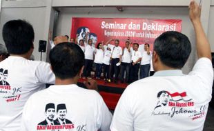 FOTO JOKOWI CAPRES : Alumni UNS Dukung Jokowi