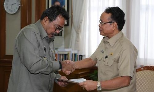 Suhu Naga Ungkap Rano Karno Punya Banyak Energi Negatif 