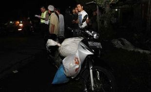 FOTO KECELAKAAN SUKOHARJO : Tabrak Warga Klaten, Bus Melarikan Diri