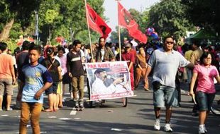 FOTO RUDY MUNDUR DARI KETUM PDIP SOLO : Kader PDIP Tolak Rudy Mundur