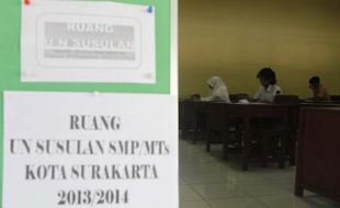 FOTO UJIAN NASIONAL : 6 Siswa Tak Hadir Ujian Susulan