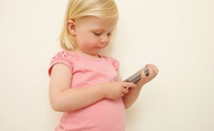 TIPS SMARTPHONE : Ini Tips Beli Smartphone untuk Anak