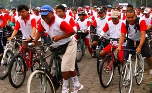 SEPEDA GEMBIRA : 8.700 Peserta Ramaikan Fun Bike Indomaret