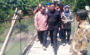 Warga Swadaya Bangun Jembatan Rp150 Juta, Wabup Sragen Malu