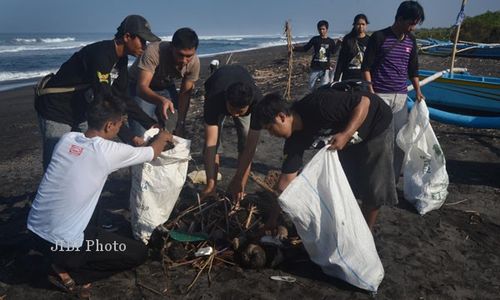 Tak Terawat, Pantai-Pantai Kulonprogo Terlihat Kumuh