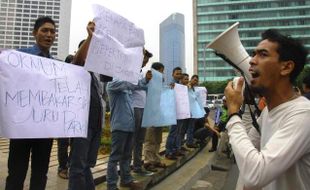 FOTO DEMO JUKIR : TNI Didesak Pecat Oknum Pembakar Jukir