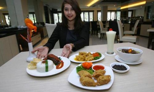 FOTO KULINER SOLORAYA : Move Megaland Hotel Ganti Menu