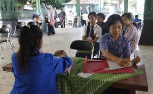 Disdikbud Karanganyar Larang Sekolah Tahan Ijazah Siswa dan Curi Start