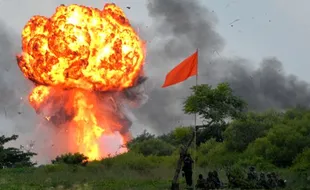 FOTO LATIHAN MILITER : TNI Gelar Latihan Gabungan 