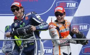 MOTOGP MALAYSIA 2015 : Marquez: Rossi Seharusnya Kalahkan Lorenzo di Balapan, Bukan Menyerangku