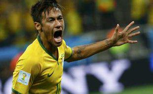 16 BESAR PIALA DUNIA 2014 : Prediksi Brasil Vs Chile: Bursa Jagokan Brasil Menang, Ini Perkiraan Skornya