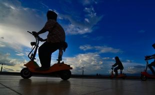 FOTO NGABUBURIT DI PALU : Inilah Pemandangan Teluk Palu Jelang Waktu Buka Puasa