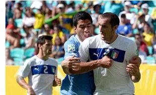 PIALA DUNIA 2014 : Via Twitter, Suarez Minta Maaf kepada Chiellini 