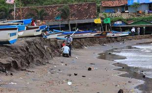 Paska Abrasi, Disbudpar Akan Bersih-Bersih Pantai Baron