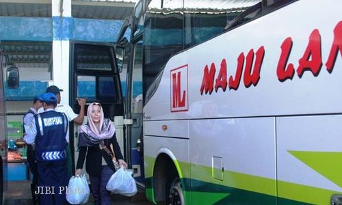 MUDIK LEBARAN 2014 : Di Gunungkidul, Bus Masuk Terminal Tapi Penumpang Turun di Kantor Cabang PO