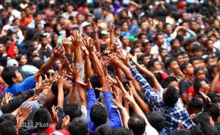 LEBARAN 2014 : Grebeg Syawal, Polisi Amankan Seorang Copet