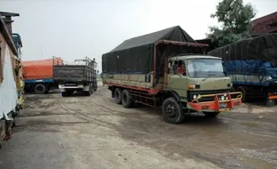 MUDIK LEBARAN 2014 : Truk Dilarang Melintas, Gudang Pedaringan Penuh