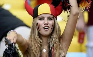 KISAH UNIK : Sering Tersorot Kamera, Fans Belgia Ini Dikontrak Jadi Model  