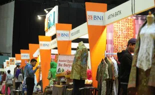 FOTO FESTIVAL EKONOMI KREATIF 2014 : BNI Gandeng 12 Mitra Binaan dalam Festival