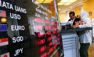 KURS RUPIAH : Rupiah Menguat Lagi di Tengah Rilis Perlambatan Ekonomi Tiongkok