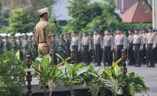 FOTO LEBARAN 2014 : Pengaman Lebaran Juga Amankan Pilpres 2014